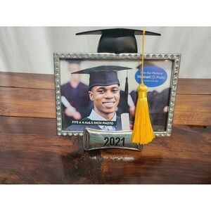 New 2021 Graduation Photo Frame Cap and‎ Tassel
